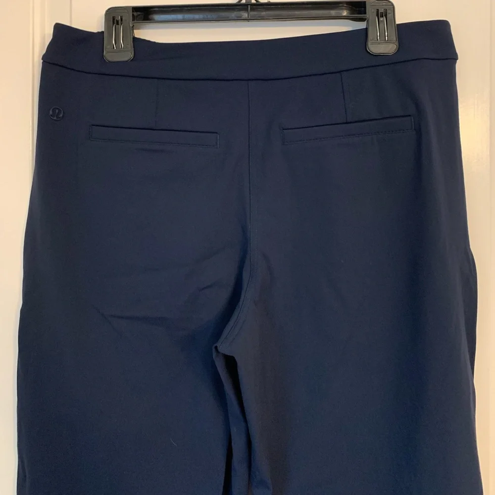 Lululemon Tapered-Leg Mid-Rise Pant 7/8 Length in True Navy